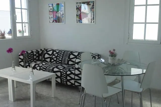 Elena House Lanzarote Playa Honda (Lanzarote)
